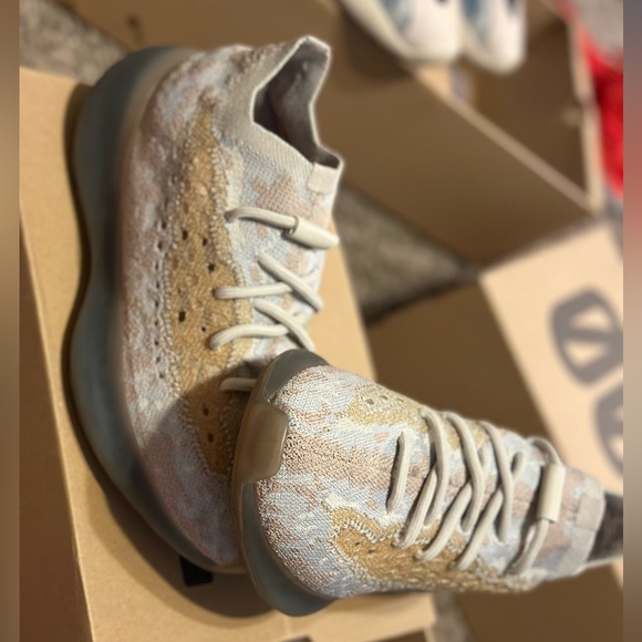 ❌Yeezy 380 peppers - Picture 3 of 3